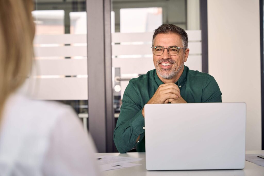 franquias,franquias em alta 2023,jan-pro Descubra Franquias Acessíveis para Empreender com Sucesso